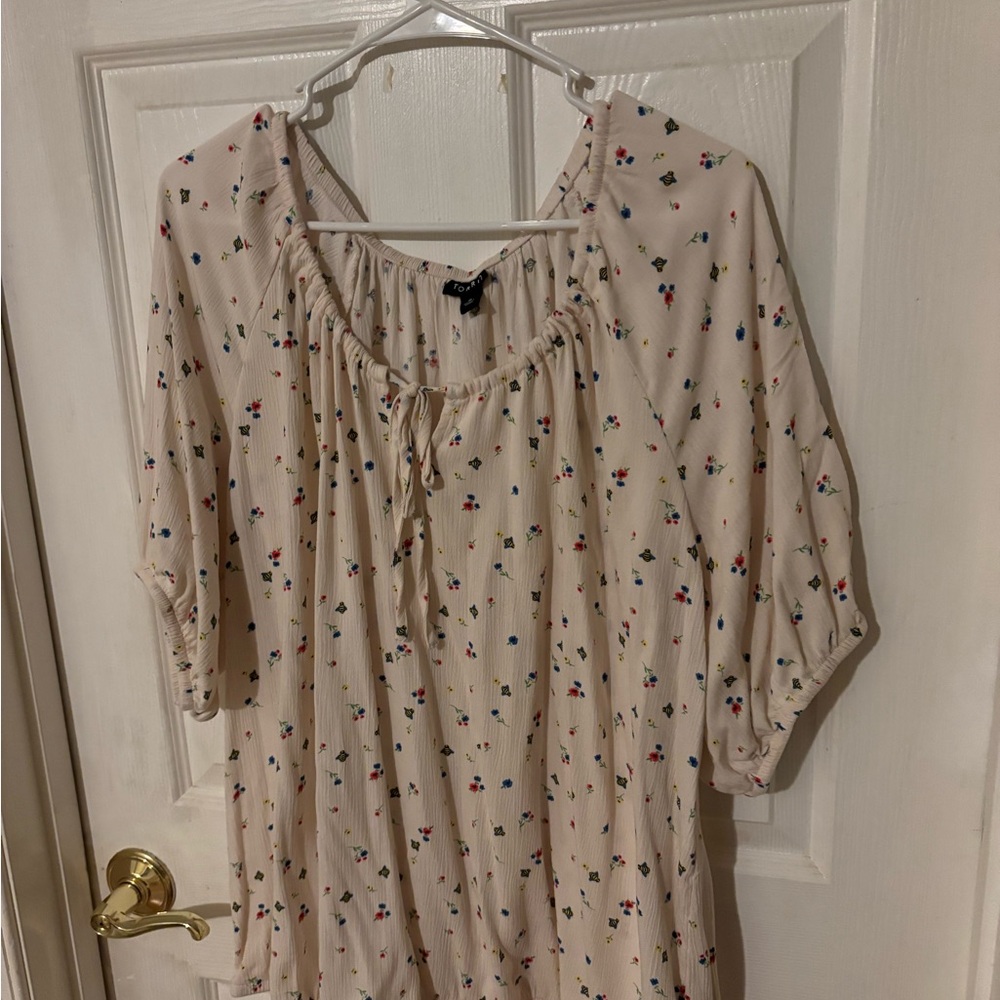 Torrid Cream Floral Blouse